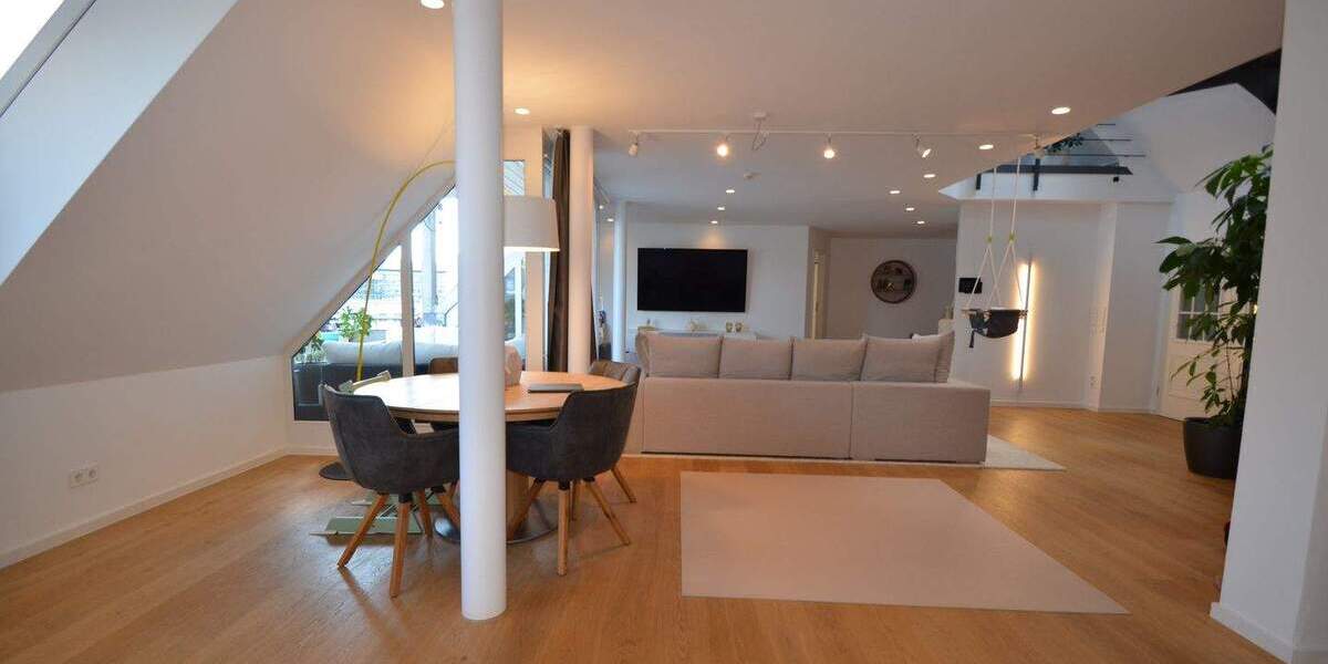 Etagenwohnung Böblingen - 4 Zimmer, 220 m&sup2;, 905.000&euro; | Angebot:25704223