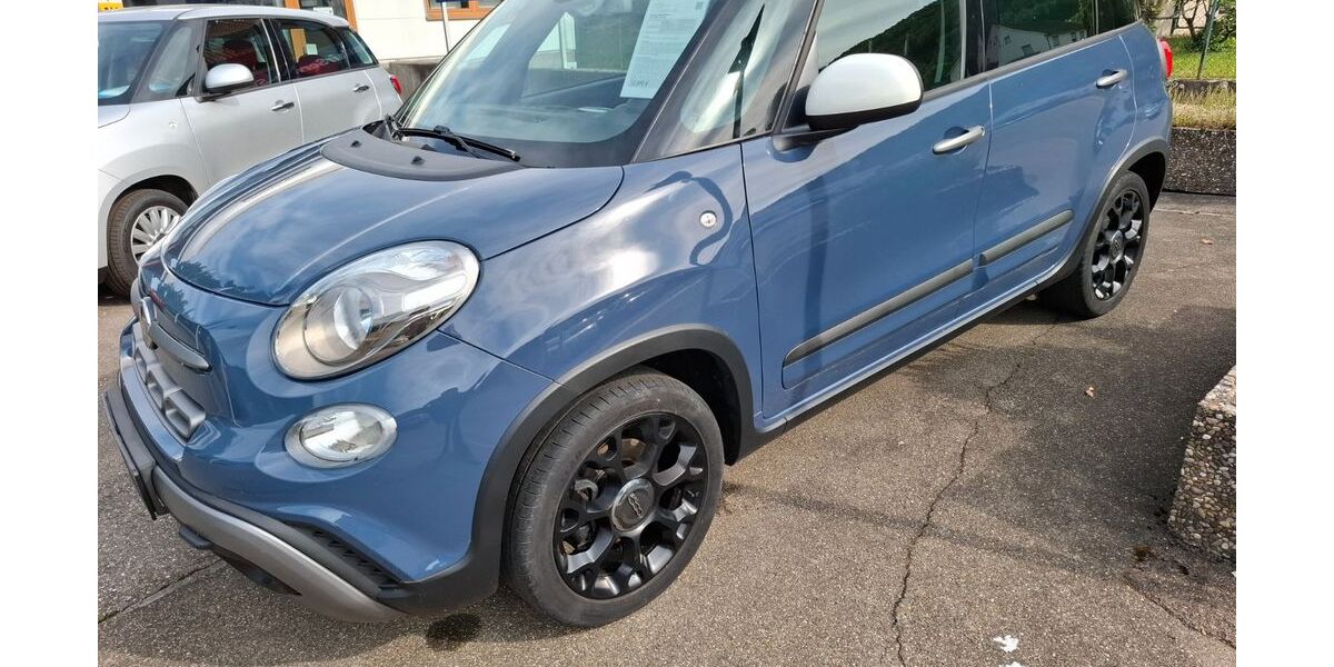 Fiat 500L 48.000 km 12.700 &euro; Bad Urach 72574
