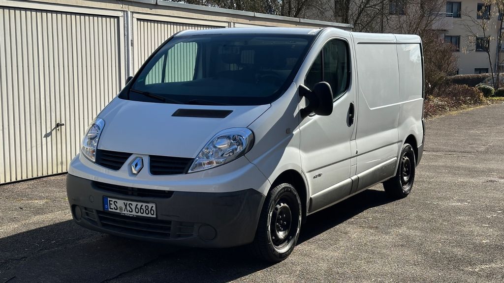 Renault Trafic 205.000 km 6.600 &euro; Esslingen 73732
