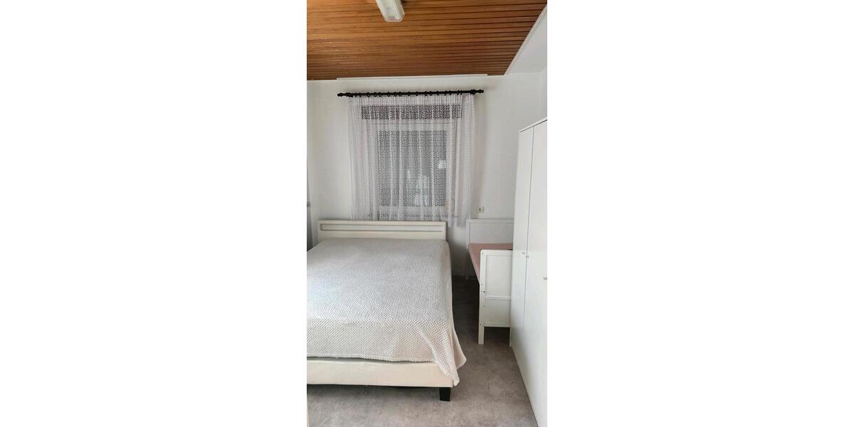 Etagenwohnung Sindelfingen - 2 Zimmer, 45 m&sup2;, 1.100&euro; | Angebot:25926145