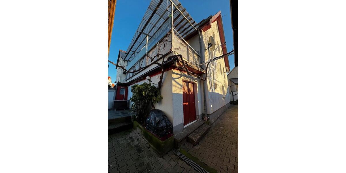 Einfamilienhaus Herrenberg - 7 Zimmer, 131 m&sup2;, 325.000&euro; | Angebot:25088886