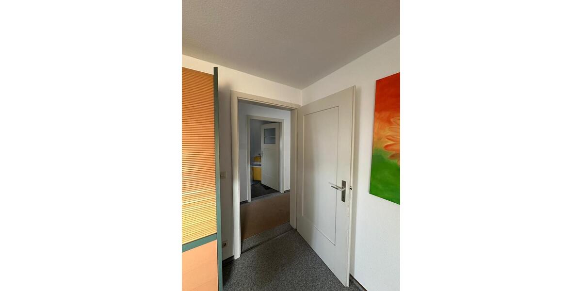 Dachgeschoßwohnung Nürtingen - 4 Zimmer, 69 m&sup2;, 1.030&euro; | Angebot:25806195
