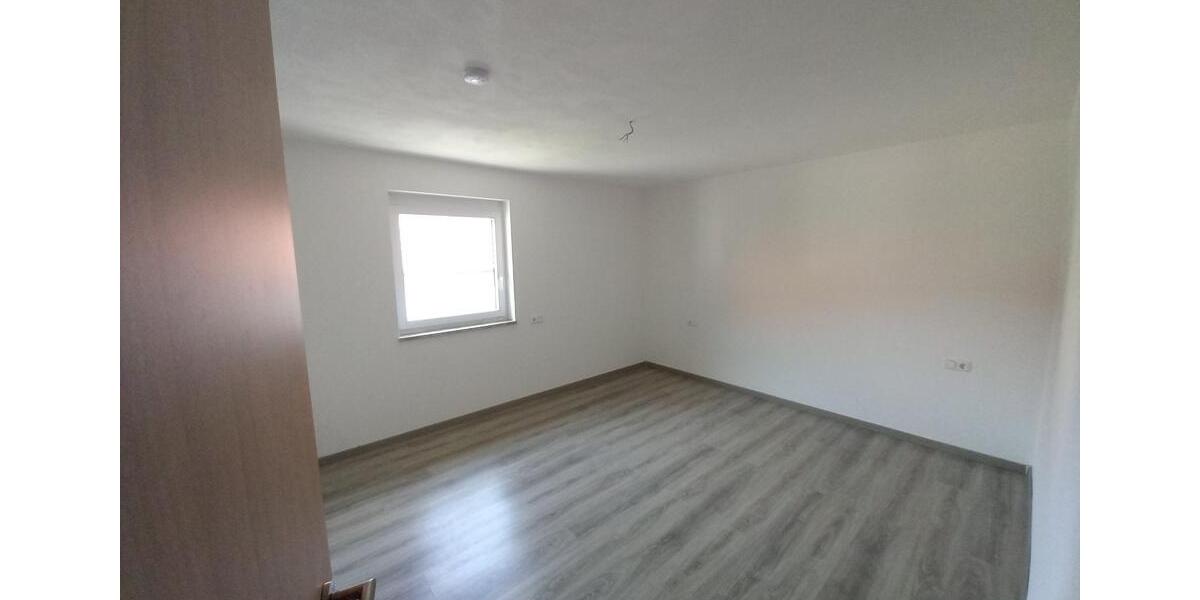 Etagenwohnung Burladingen - 3.5 Zimmer, 85 m&sup2;, 893&euro; | Angebot:25823529