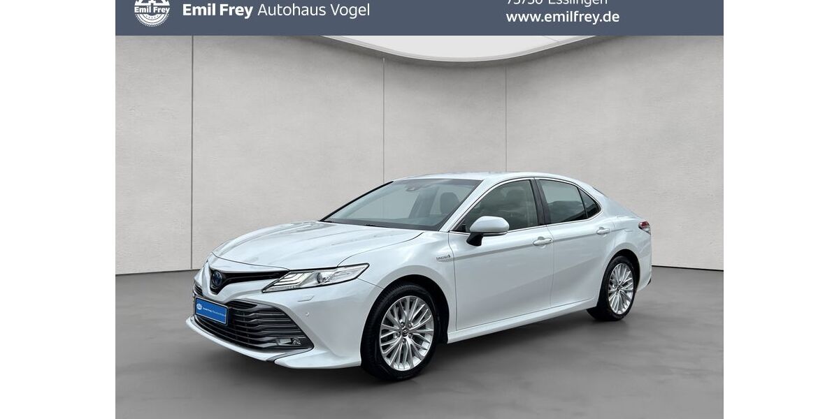 Toyota Camry 86.980 km 26.450 &euro; Esslingen 73730