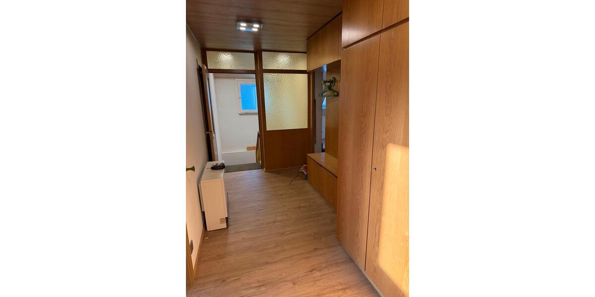 Etagenwohnung Denkendorf - 5 Zimmer, 120 m&sup2;, 1.500&euro; | Angebot:27553329