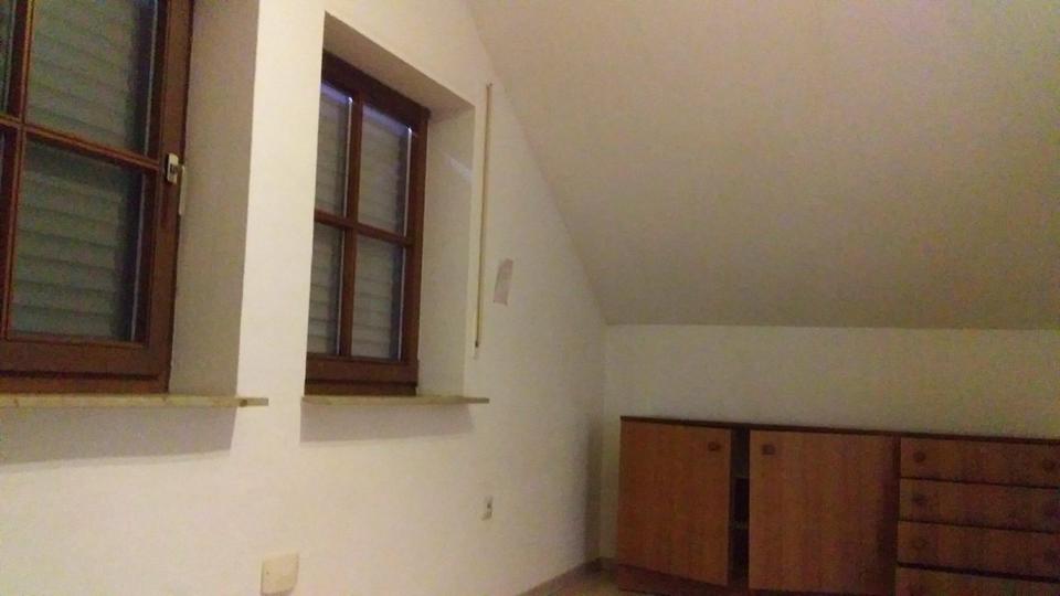 Etagenwohnung Rottenburg am Neckar - 3.5 Zimmer, 70 m&sup2;, 700&euro; | Angebot:24979810