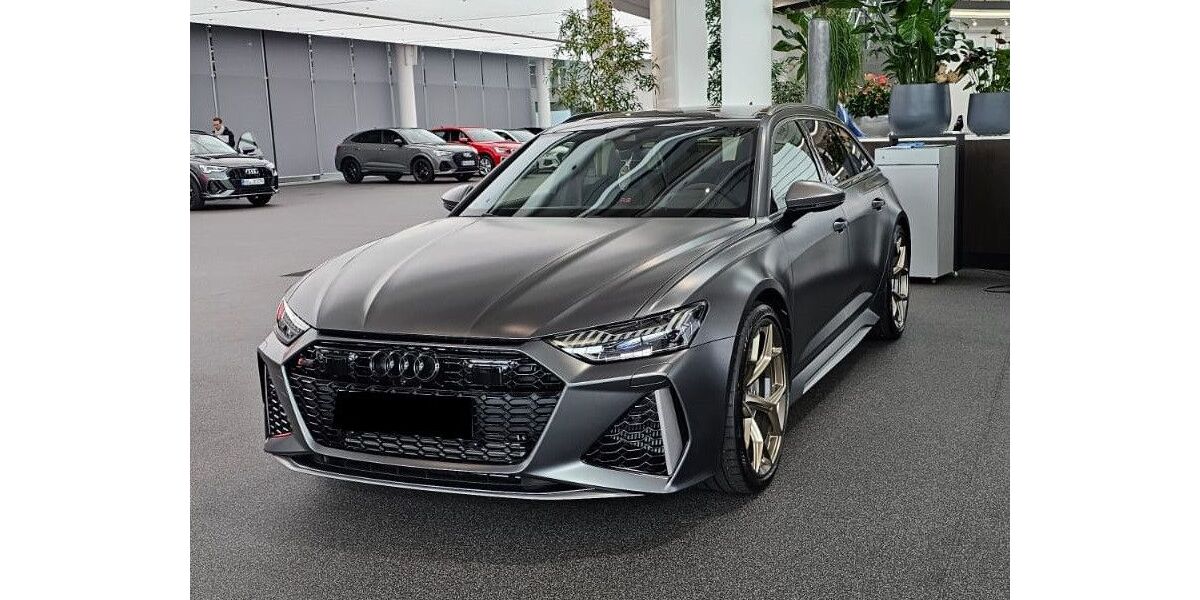 Audi Andere 48.000 km 169.900 &euro; Reutlingen / Betzingen 72770