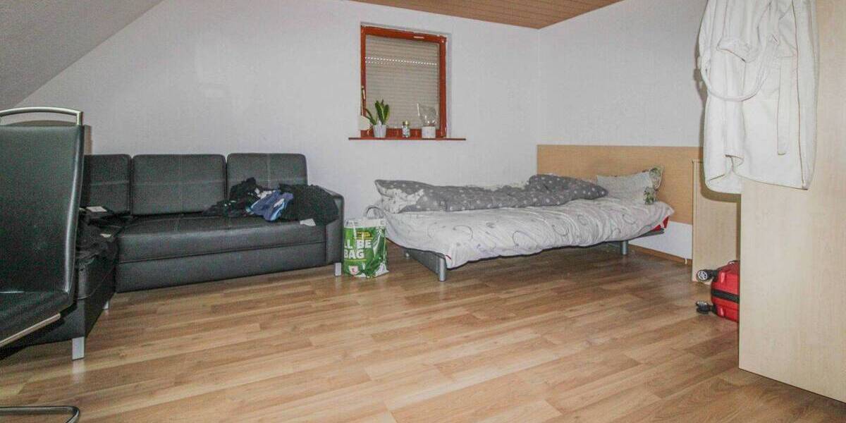 Mehrfamilienhaus, Wohnhaus Bisingen Wessingen - 8 Zimmer, 213 m&sup2;, 399.000&euro; | Angebot:26703676