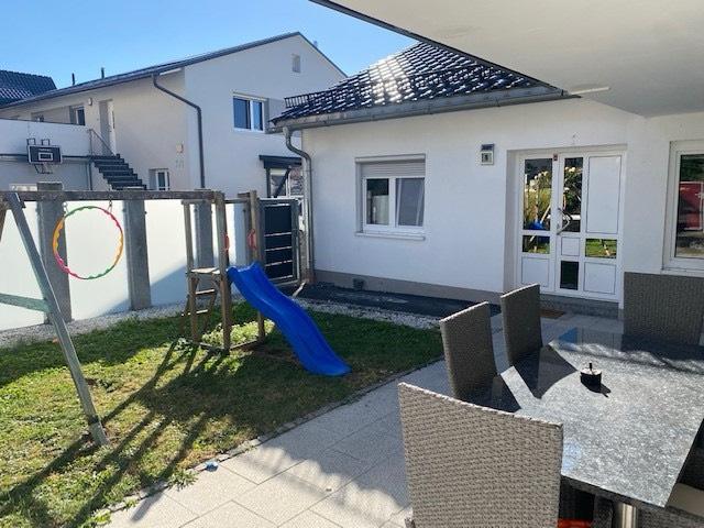 Mehrfamilienhaus, Wohnhaus Reutlingen Sondelfingen - 8 Zimmer, 240 m&sup2;, 665.000&euro; | Angebot:22610765