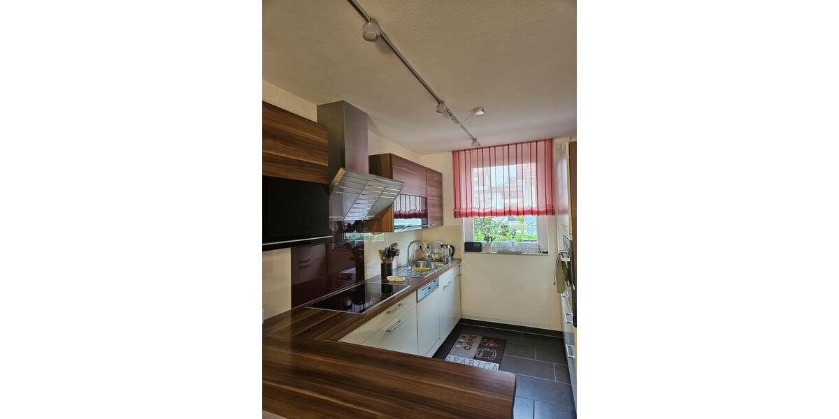 Doppelhaushälfte Reutlingen Reutlingen (Kernstadt) - 5.5 Zimmer, 136 m&sup2;, 739.000&euro; | Angebot:25590001