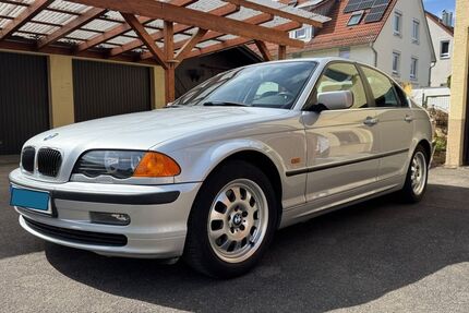 BMW 325 162.965 km 3.950 &euro; Böblingen 71034