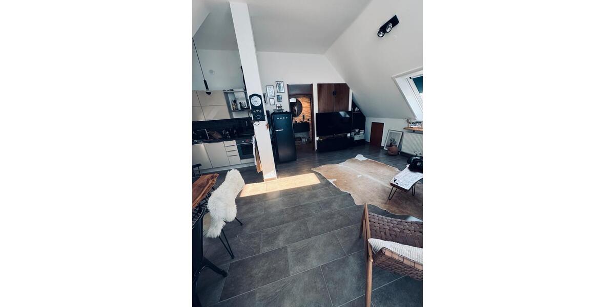 Dachgeschoßwohnung Kirchheim unter Teck - 2 Zimmer, 44 m&sup2;, 195.000&euro; | Angebot:23596257