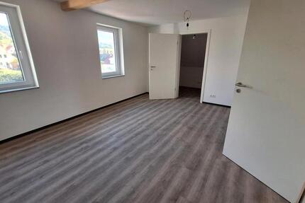 Wohnung Mössingen - 4 Zimmer, 120 m&sup2;, 1.300&euro; | Angebot:27591607