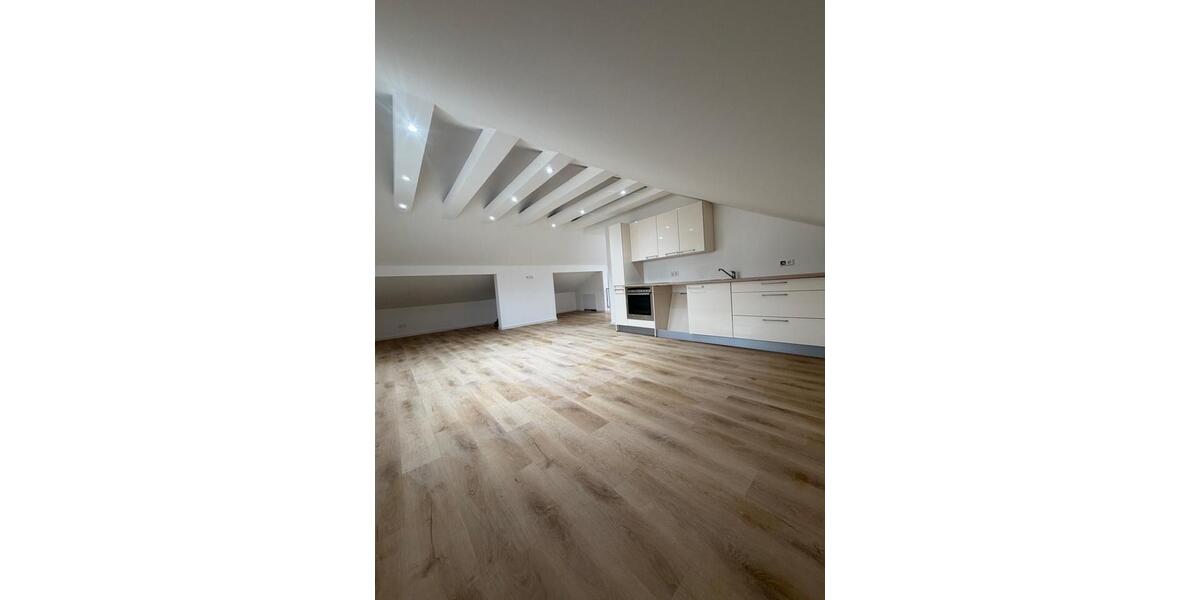 Erdgeschoßwohnung Denkendorf - 3 Zimmer, 85 m&sup2;, 1.200&euro; | Angebot:25973914