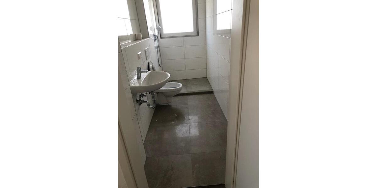 Etagenwohnung Rottenburg am Neckar - 3 Zimmer, 65 m&sup2;, 900&euro; | Angebot:27570570