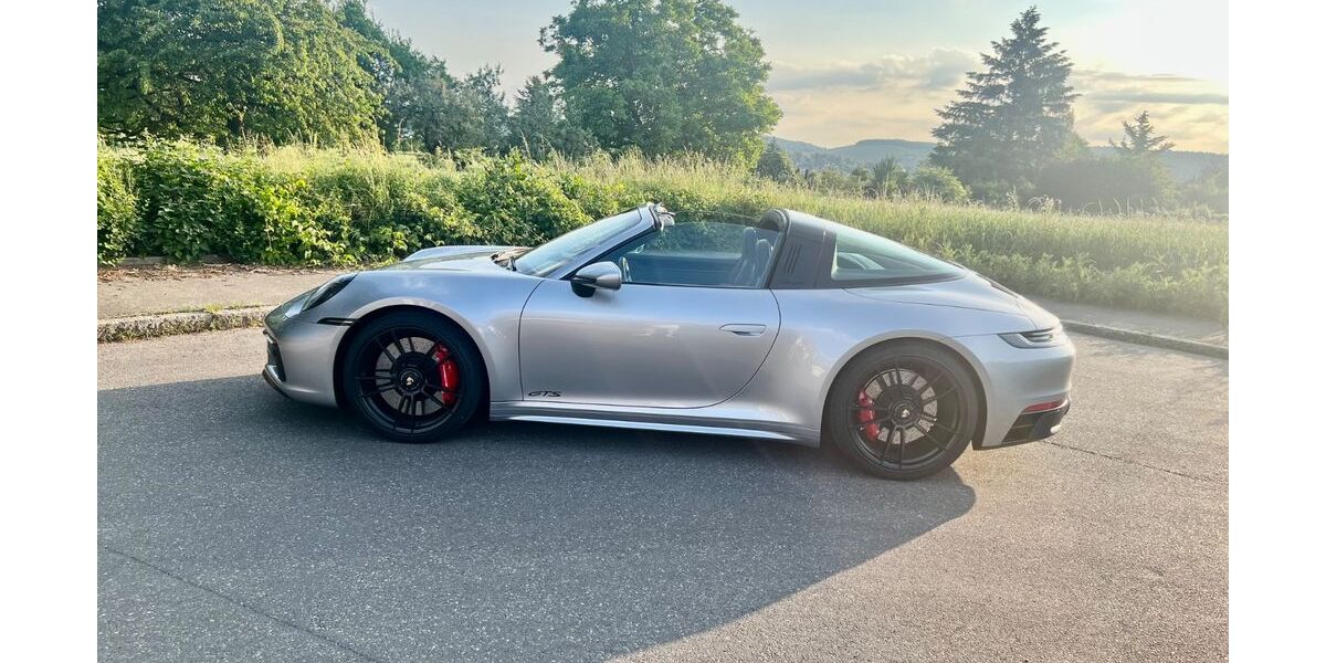 Porsche 992 12.000 km 168.000 &euro; Esslingen 73733