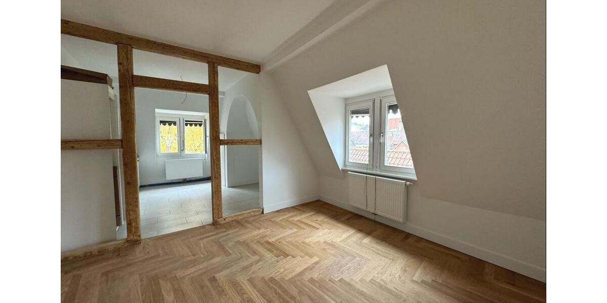 Etagenwohnung Esslingen am Neckar - 4 Zimmer, 97 m&sup2;, 1.490&euro; | Angebot:24943148