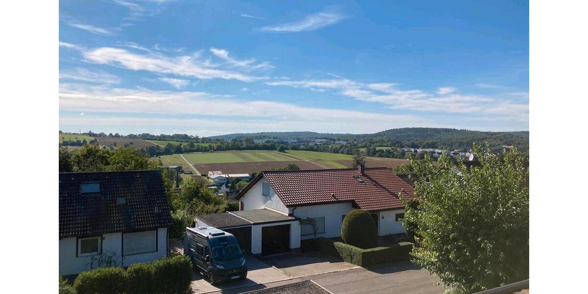 Dachgeschoßwohnung Reutlingen Altenburg - 3 Zimmer, 68 m&sup2;, 800&euro; | Angebot:26550324