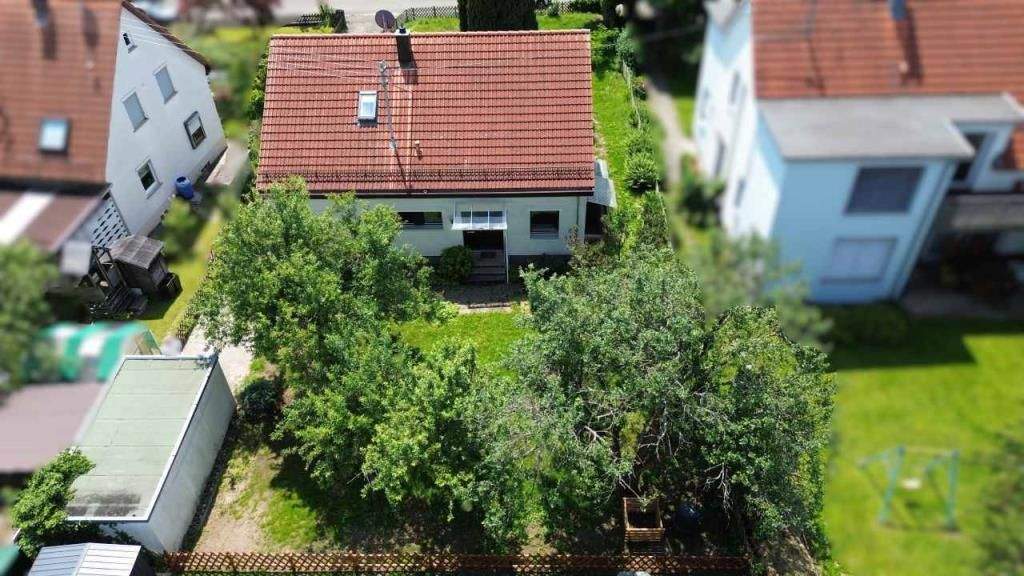 Einfamilienhaus Kusterdingen - 5 Zimmer, 164 m&sup2;, 595.000&euro; | Angebot:25690130