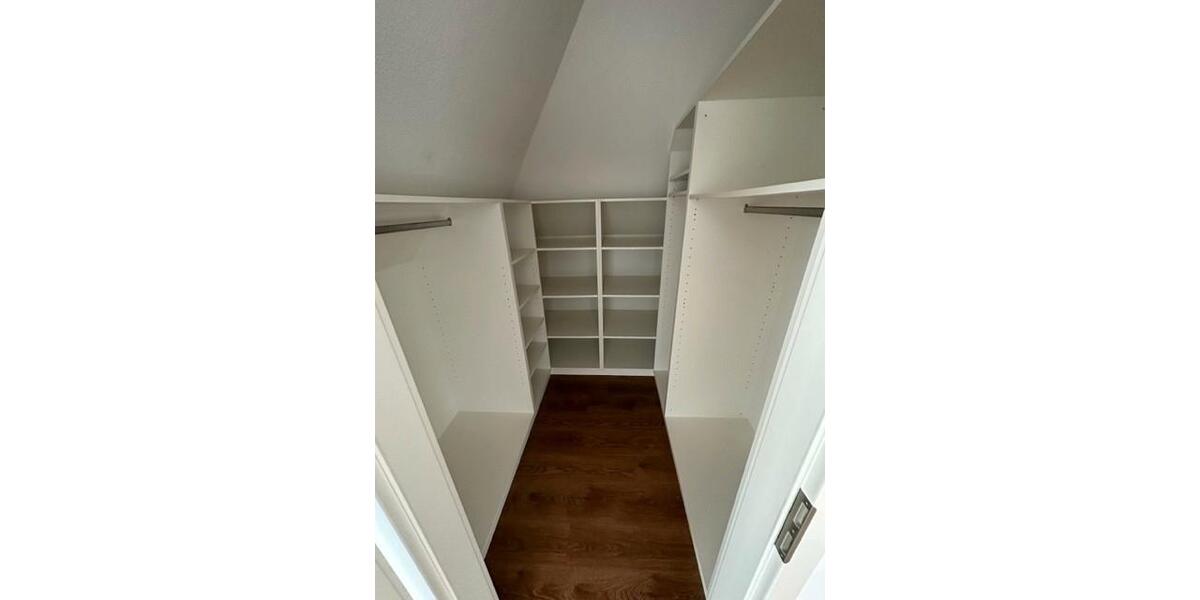 Dachgeschoßwohnung Esslingen am Neckar Oberesslingen - 2 Zimmer, 60 m&sup2;, 906&euro; | Angebot:26366166