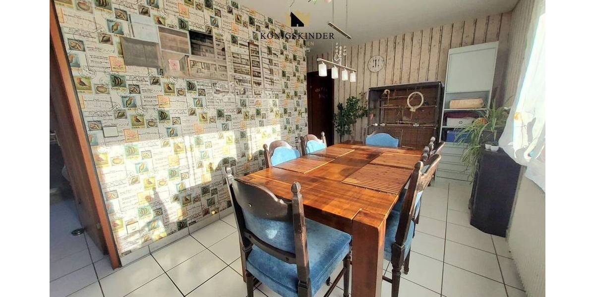 Etagenwohnung Esslingen am Neckar Zollberg - 4 Zimmer, 111 m&sup2;, 420.000&euro; | Angebot:26657618