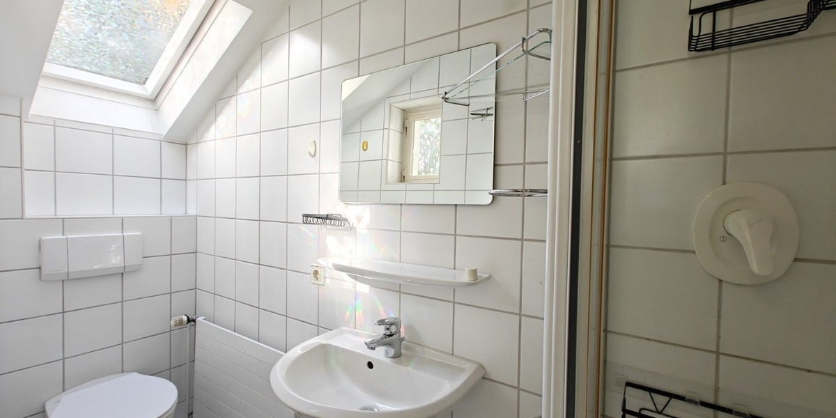 Charmantes Fachwerkhaus mit ELW, Atelier und Ausbaureserve - Wohnen & Arbeiten unter einem Dach - Bauernhaus, Landhaus Reutlingen Rommelsbach | Angebot:24690906