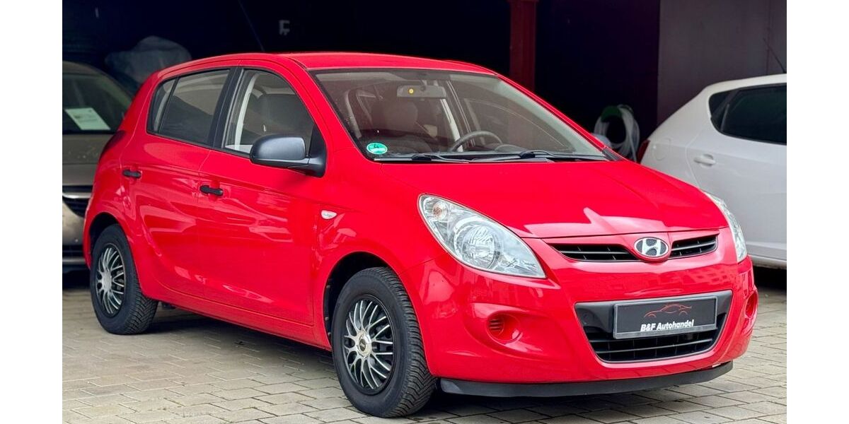 Hyundai i20 128.000 km 2.200 &euro; Pfullingen 72793