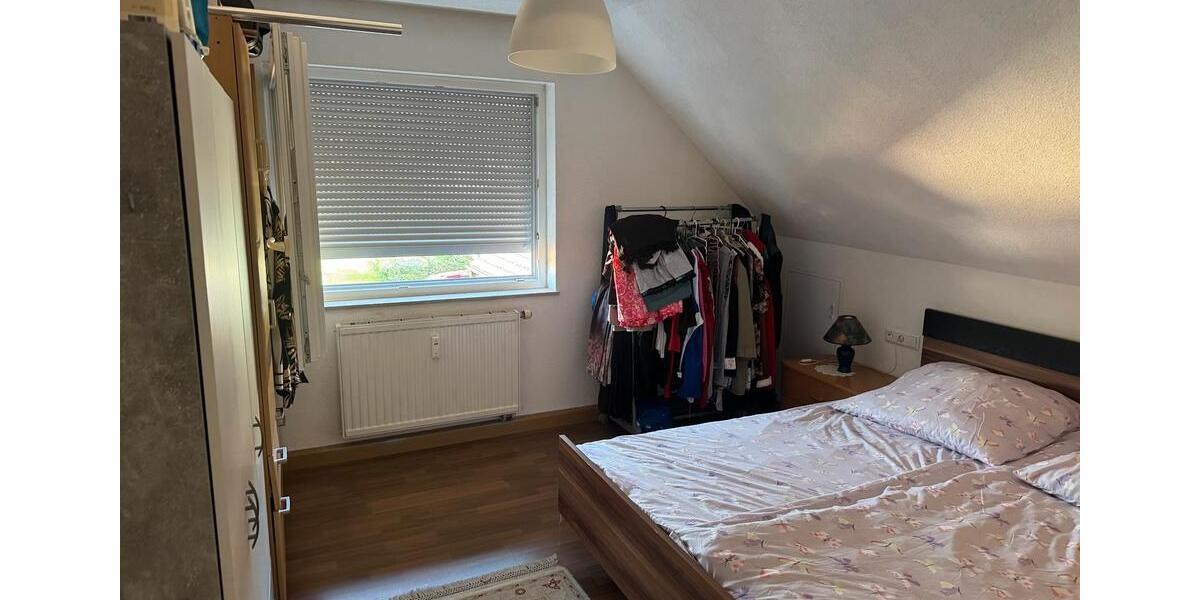 Dachgeschoßwohnung Altbach - 2 Zimmer, 68 m&sup2;, 750&euro; | Angebot:24876922