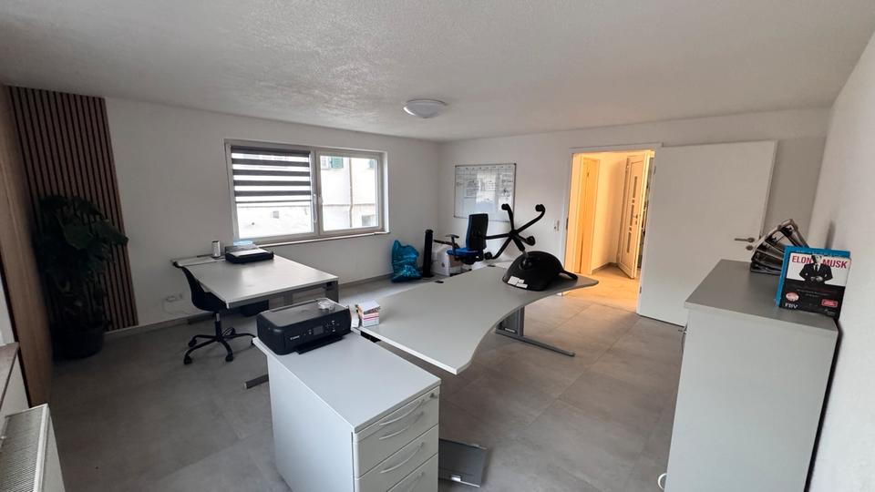 Etagenwohnung Neckartenzlingen - 2 Zimmer, 65 m&sup2;, 900&euro; | Angebot:25953934