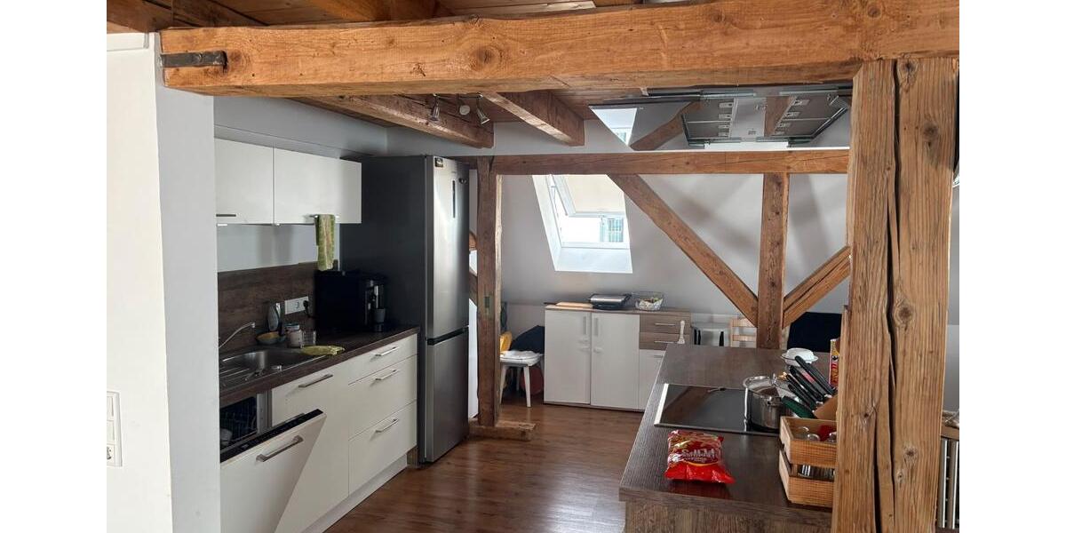 Maisonettenwohnung Herrenberg - 6 Zimmer, 150 m&sup2;, 1.550&euro; | Angebot:27606285