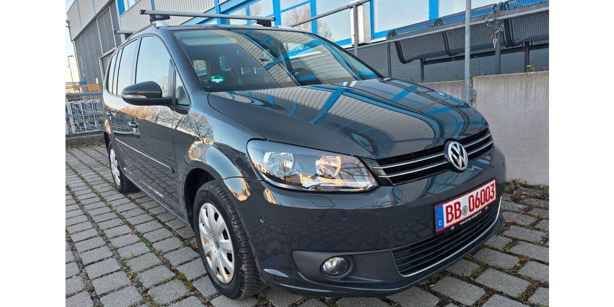 VW Touran 133.000 km 8.200 &euro; Holzgerlingen 71088