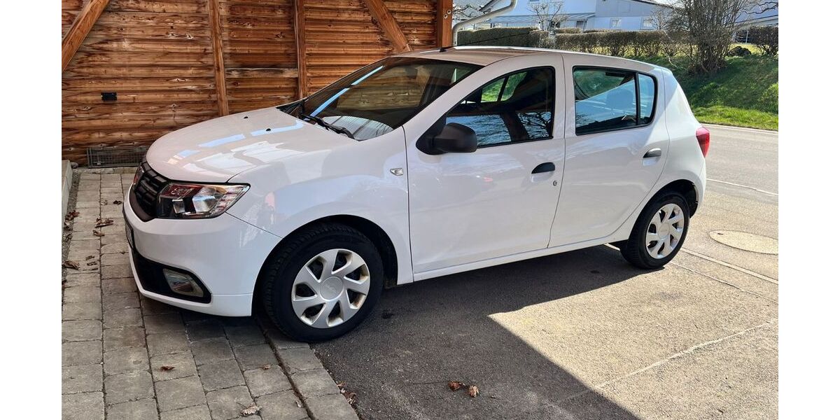 Dacia Sandero 93.000 km 5.500 &euro; Grosselfingen 72415