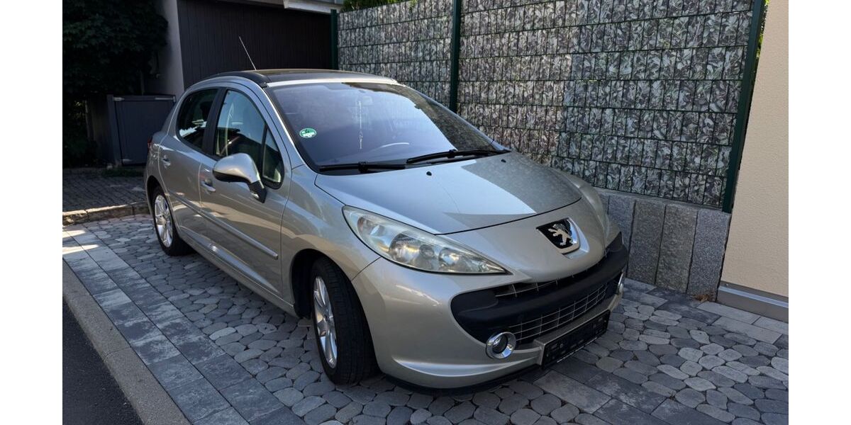 Peugeot 207 221.744 km 2.500 &euro; Neustetten 72149