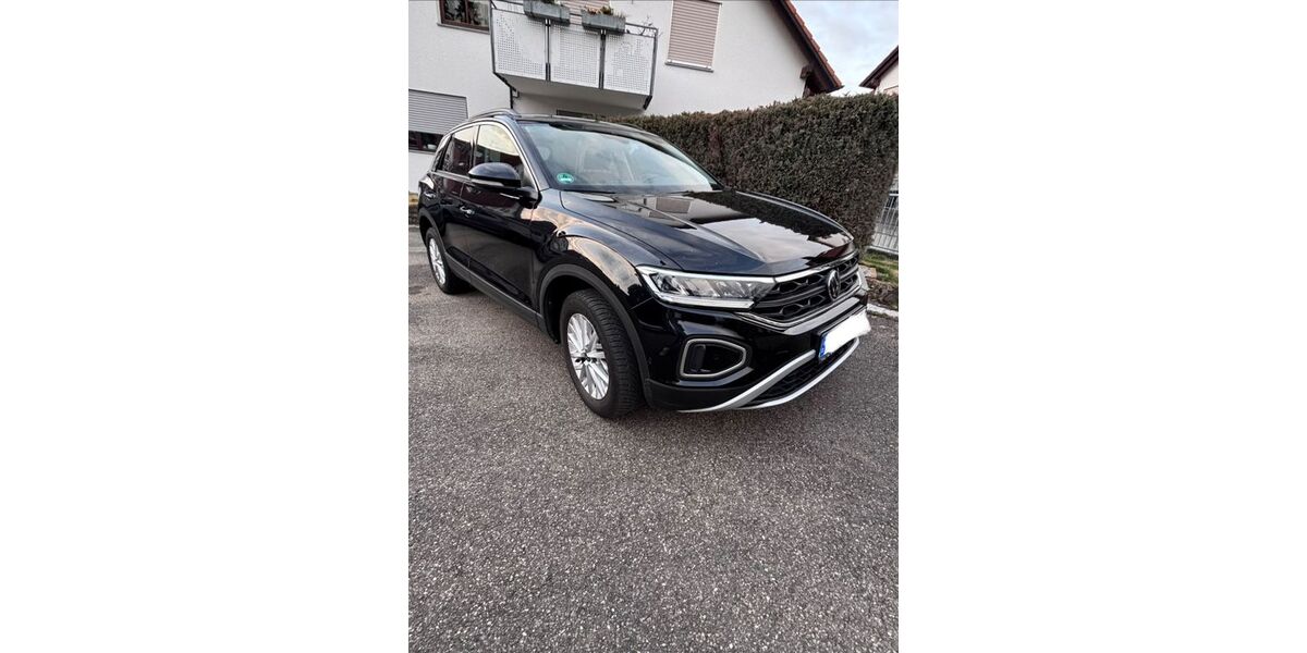 VW T-Roc 26.130 km 21.300 &euro; Dettingen 72581
