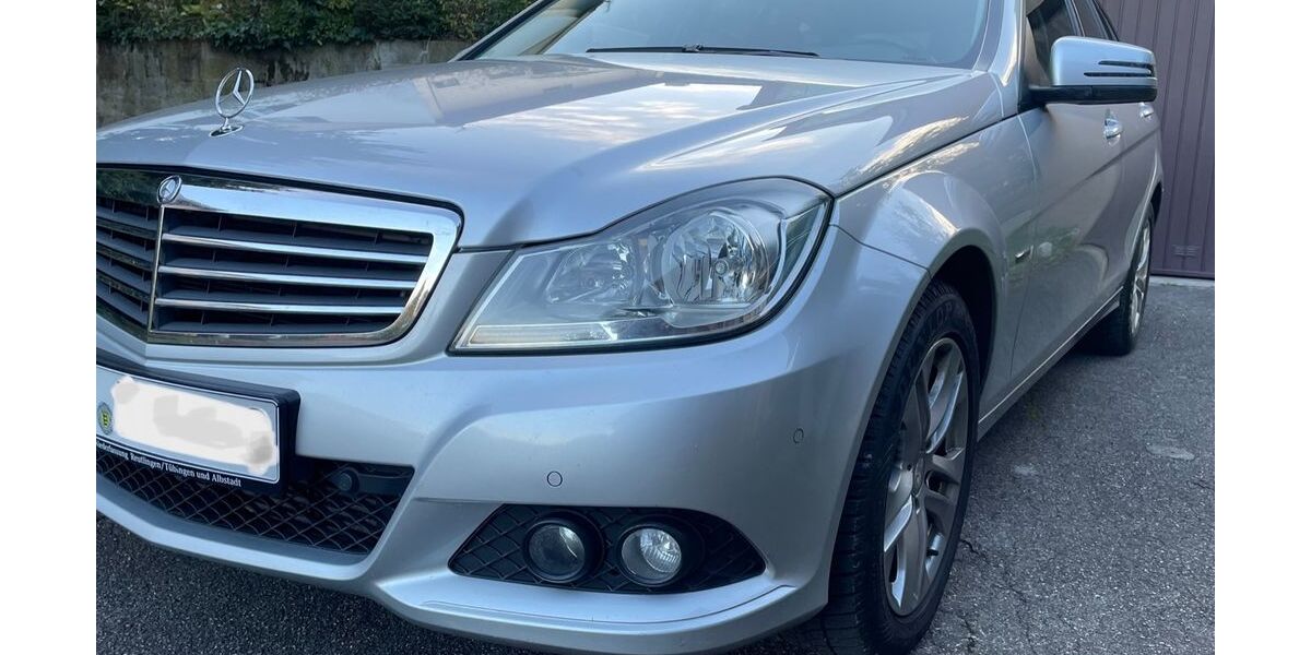 Mercedes-Benz C 180 285.000 km 8.900 &euro; Reutlingen 72762
