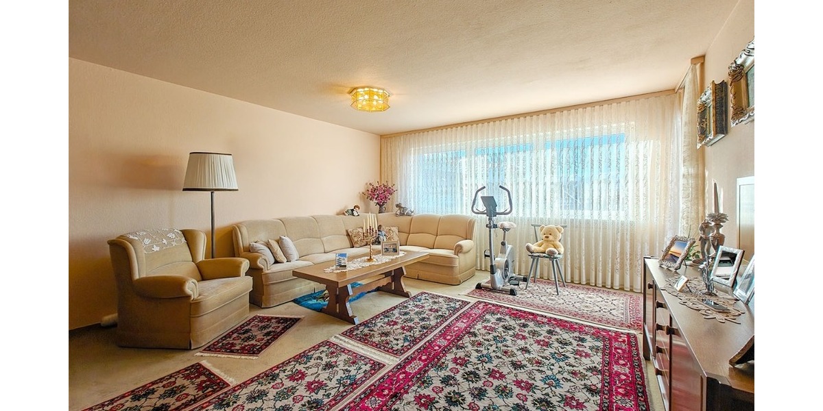 3-Zimmer Wohnung mit Tiefgaragenstellplatz und Balkon - 3- Reutlingen Baden-Württemberg | Angebot:24795926