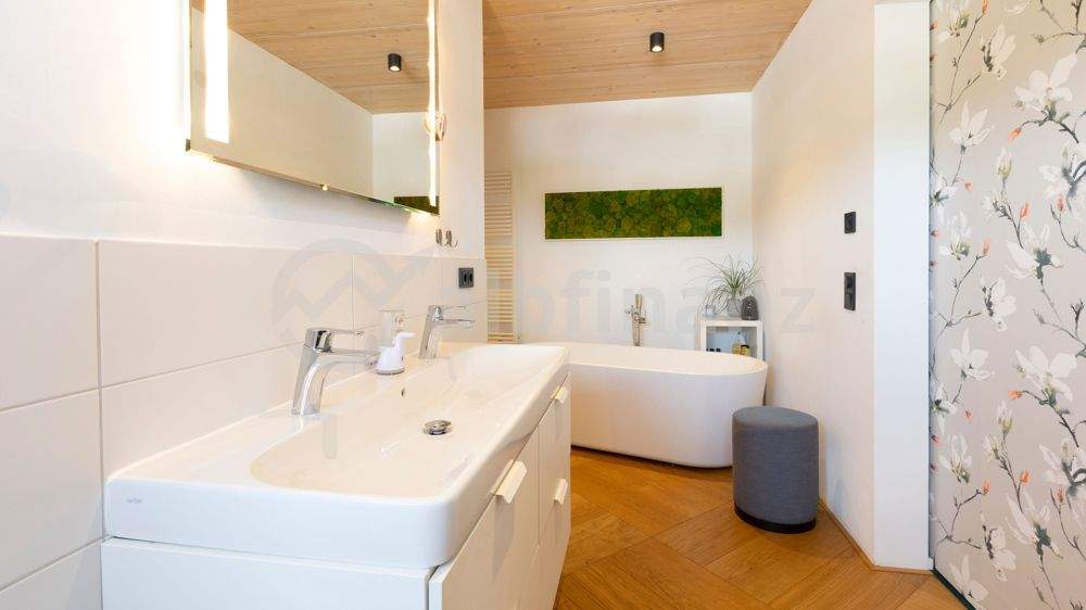 Gewerbeobjekt Pfullingen - 2.200.000&euro; | Angebot:25684509