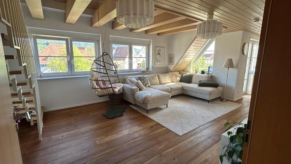 Maisonettenwohnung Mössingen - 4.5 Zimmer, 104 m&sup2;, 1.100&euro; | Angebot:27604411