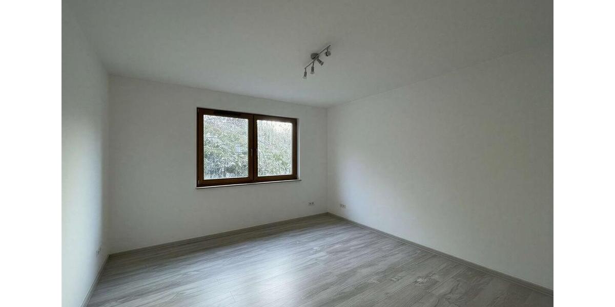 Etagenwohnung Böblingen - 3 Zimmer, 109 m&sup2;, 1.350&euro; | Angebot:24849970
