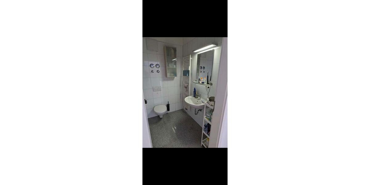 Hochparterre Reutlingen Reutlingen (Kernstadt) - 2 Zimmer, 85 m&sup2;, 1.250&euro; | Angebot:27581949