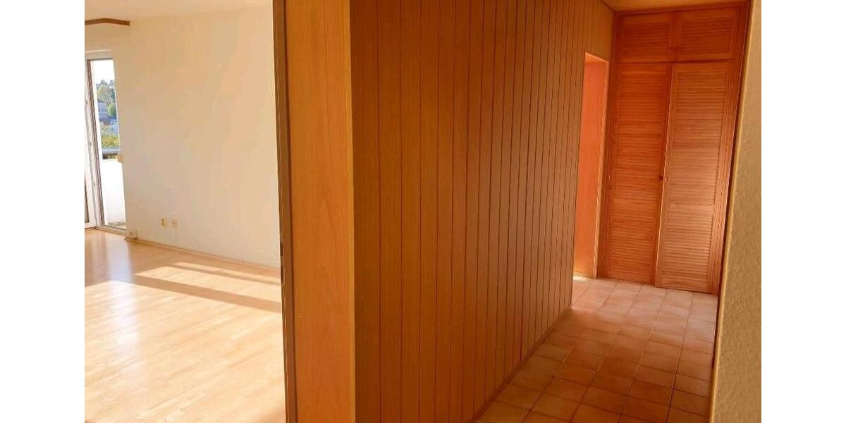 Etagenwohnung Eningen unter Achalm - 3 Zimmer, 74 m&sup2;, 240.000&euro; | Angebot:25080481