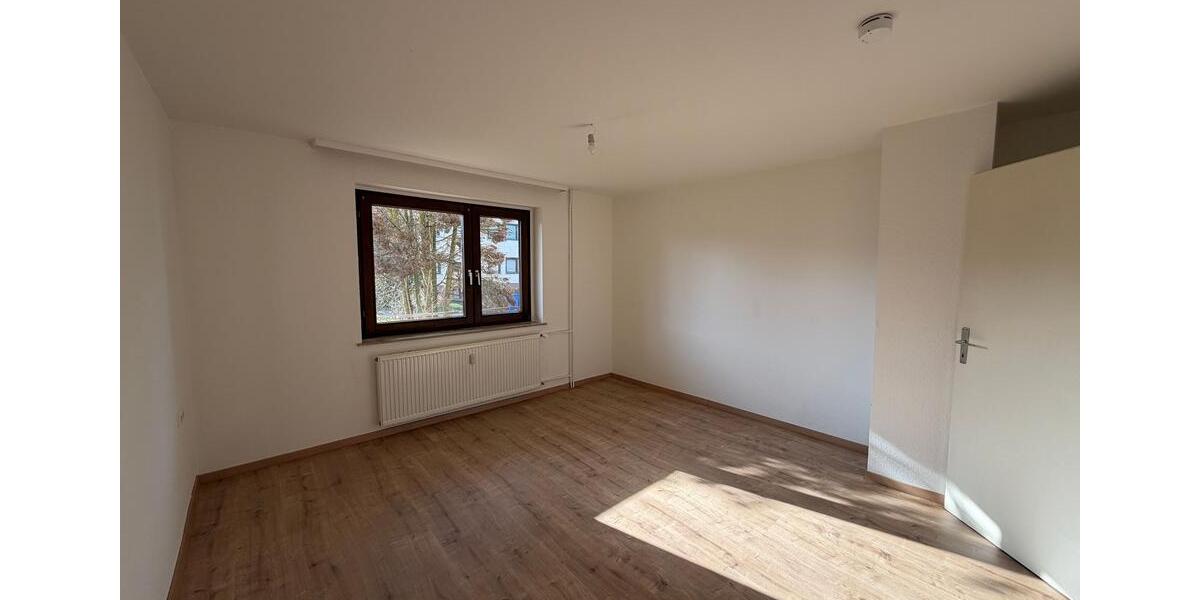 Etagenwohnung Bisingen - 3 Zimmer, 68 m&sup2;, 450&euro; | Angebot:25507835