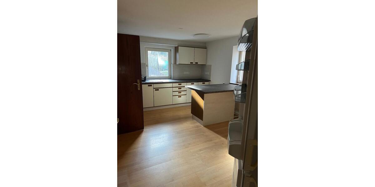 Einfamilienhaus Herrenberg - 5 Zimmer, 140 m&sup2;, 1.295&euro; | Angebot:26184242