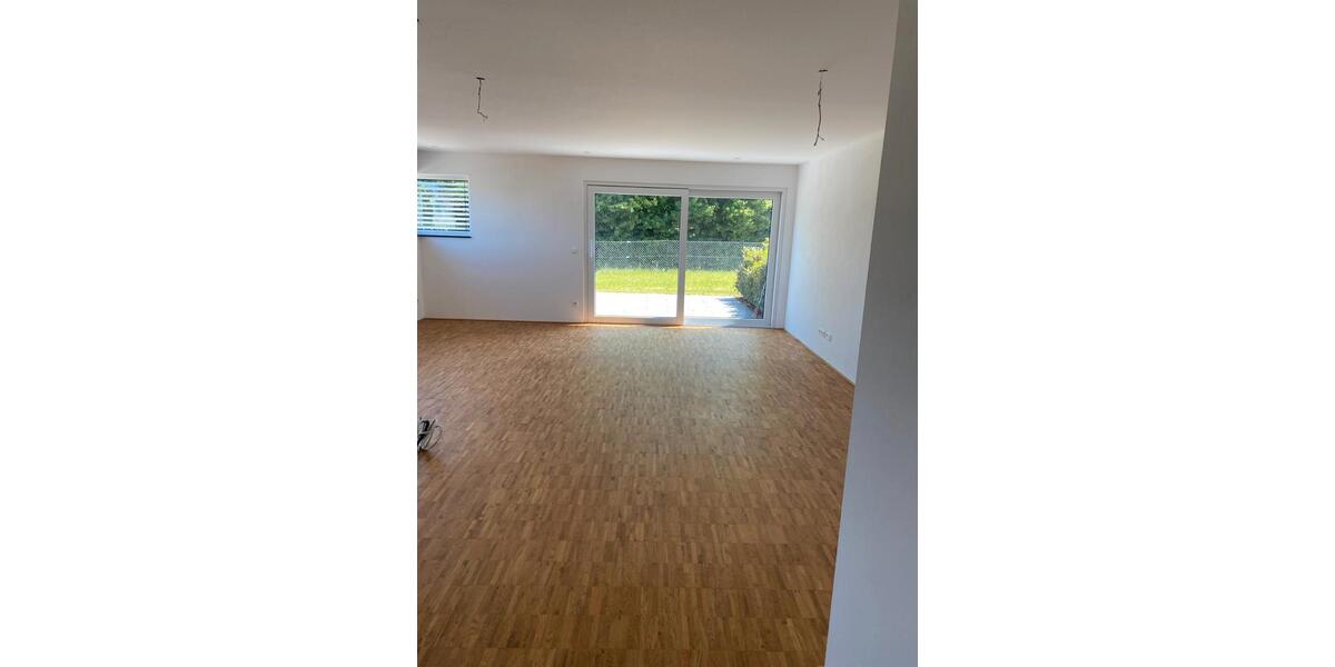 Erdgeschoßwohnung Nürtingen - 2.5 Zimmer, 81 m&sup2;, 1.350&euro; | Angebot:25976503