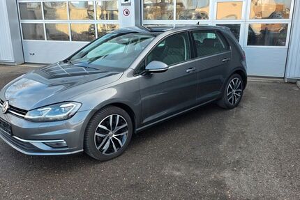 VW Golf 128.900 km 17.990 &euro; Engstingen 72829