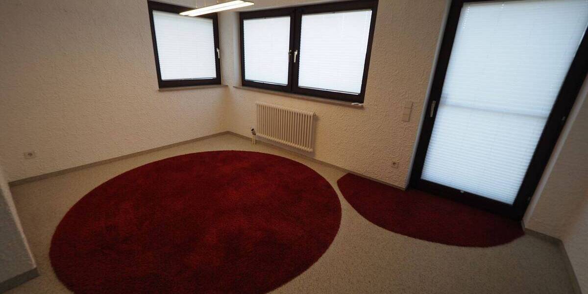 Mehrfamilienhaus, Wohnhaus Ammerbuch Entringen - 7 Zimmer, 236 m&sup2;, 930.000&euro; | Angebot:25686004