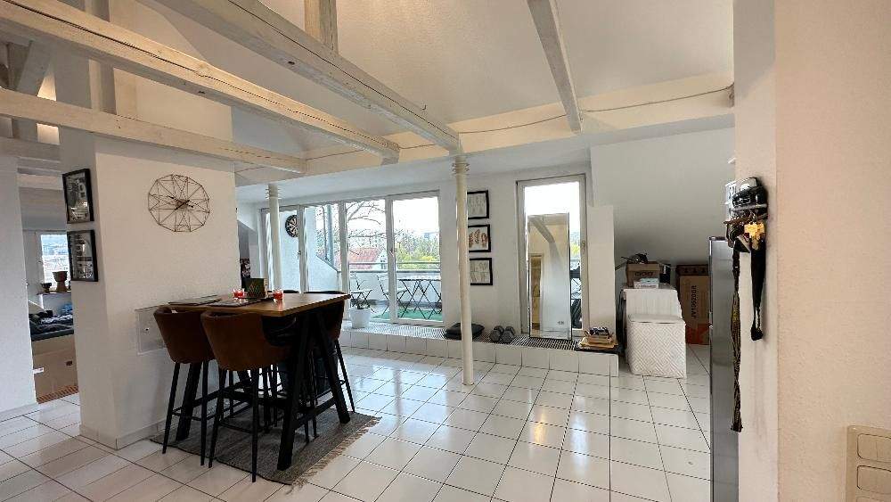 Etagenwohnung Böblingen - 3 Zimmer, 95 m&sup2;, 2.100&euro; | Angebot:25737012