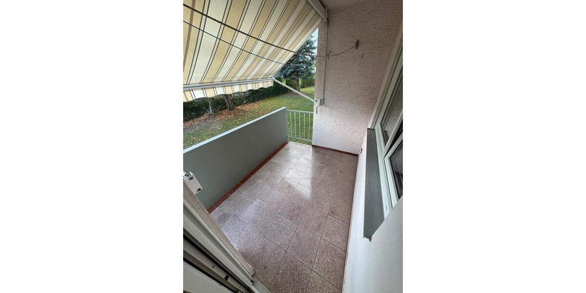 Erdgeschoßwohnung Ehningen - 4.5 Zimmer, 92 m&sup2;, 1.250&euro; | Angebot:27619211