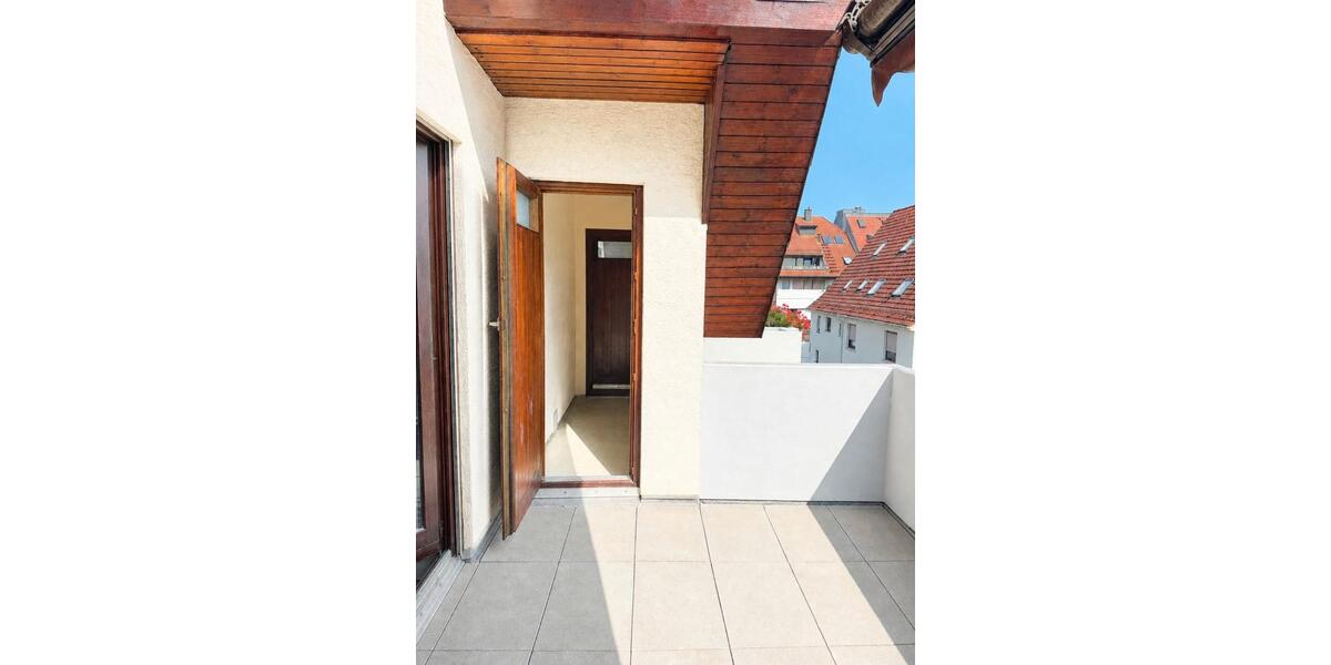 Dachgeschoßwohnung Kirchheim unter Teck - 4 Zimmer, 146 m&sup2;, 1.850&euro; | Angebot:27543065