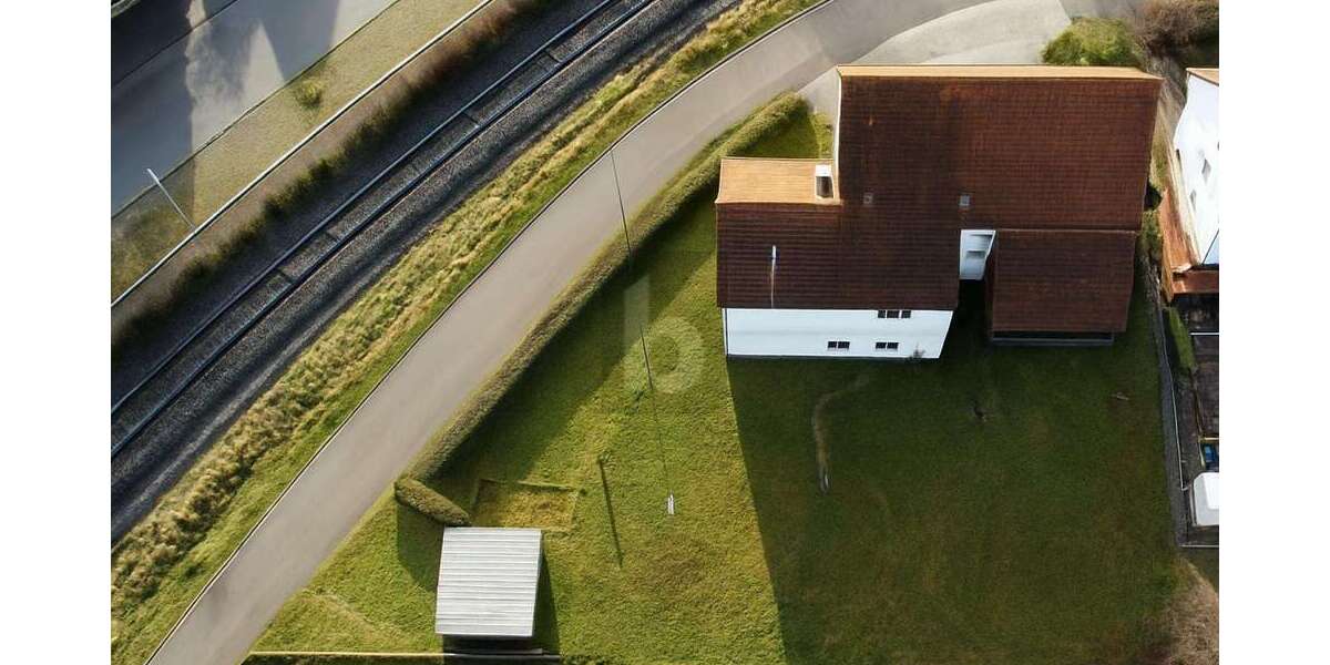 Einfamilienhaus Bisingen - 8 Zimmer, 171 m&sup2;, 279.000&euro; | Angebot:27102235